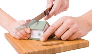 Помощь юриста по жилищным вопросам