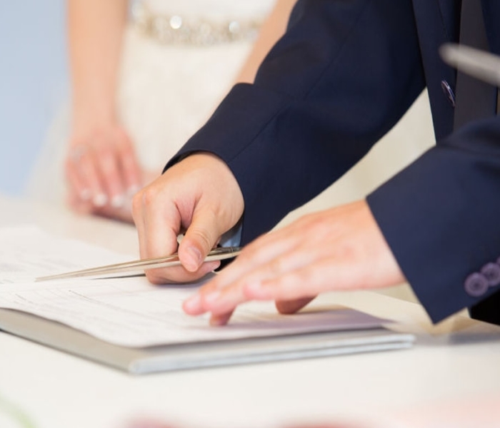 Доверяй, но оформляй: кому нужен брачный договор