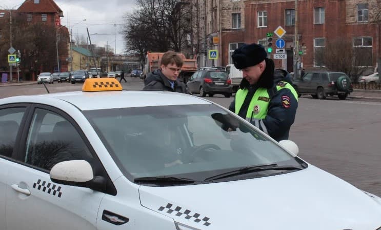 Борьба с нелегальными такси